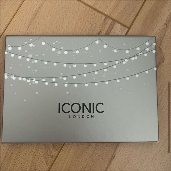 ICONIC LONDON Blaze Chaser Face Palette BNWT - Picture 5 of 6